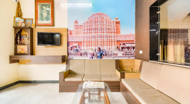 OYO 72203 Hotel Shrinath