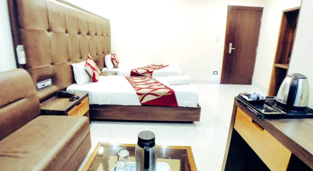 Hotel Orchid  Inn, Забронировать Отель Отели штата Махараштры 3 звезды, 3*