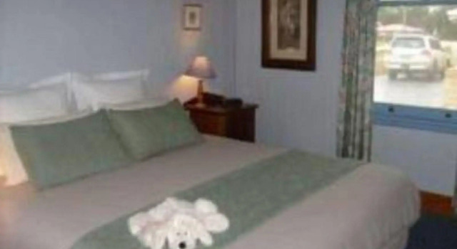 Mcintosh Cottages, Prenota Hotel Strahan Tasmania