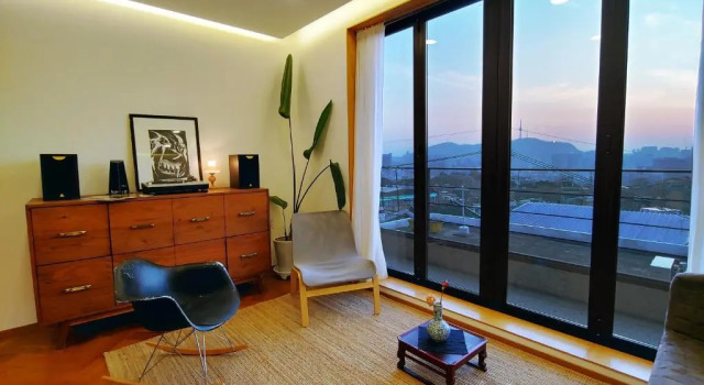 Naksan Balcony