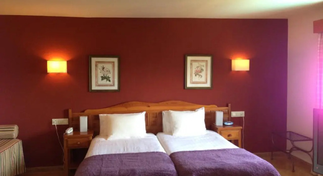 Трёхместный номер Standard Hotel Alcadima