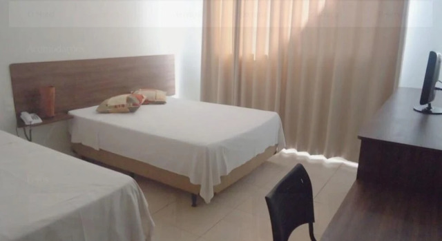 Трёхместный номер Standard Senador Plaza Hotel