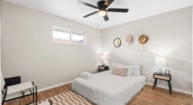 Fashion Square Apt1 SWVillage Scottsdale 8Plex, Забронировать Апартаменты/квартира Скотсдейл 