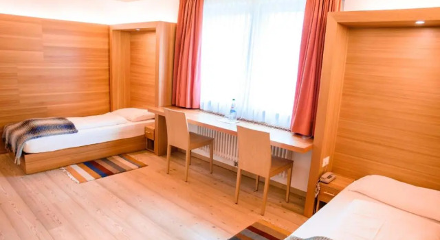 Полулюкс Hotel La Villa