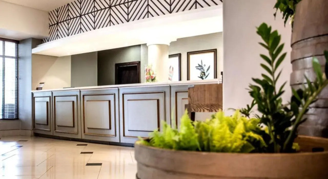 Southern Sun Ridgeway Lusaka, Buchen Sie Hotel Provinz Lusaka Sambia