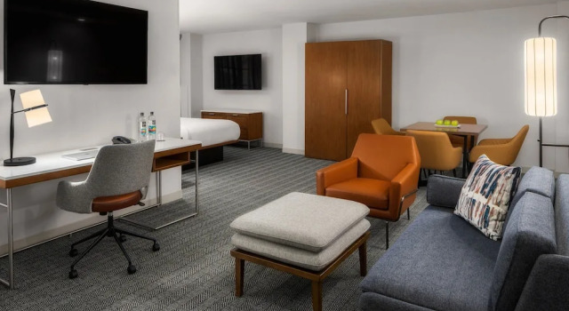 Люкс c 1 комнатой Courtyard by Marriott Seattle Bellevue/Downtown