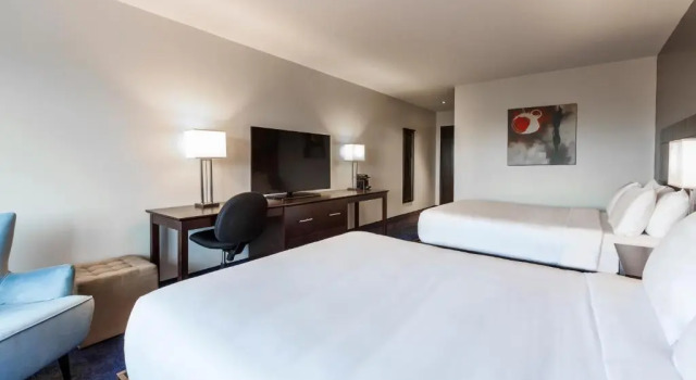 Четырёхместный номер Standard Imperia Hotel & Suites Saint-Eustache