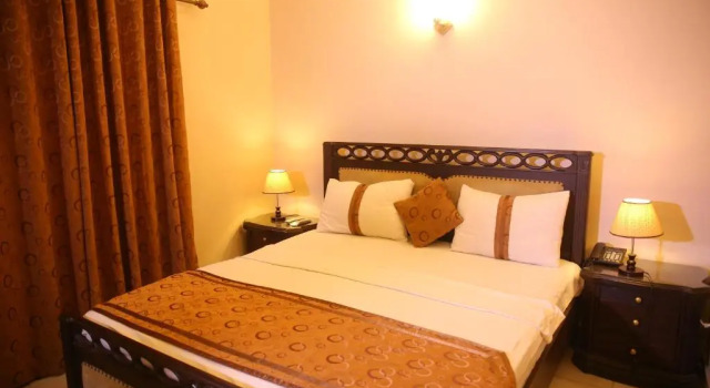 Deluxe Doppel Zimmer mit Balkon Royal Inn Hotel