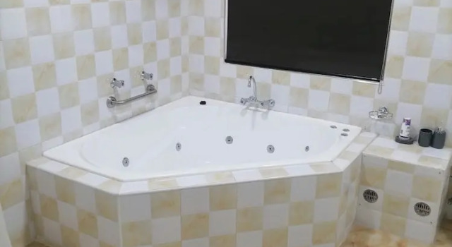 Апартаменты Executive White Diamond Apartment