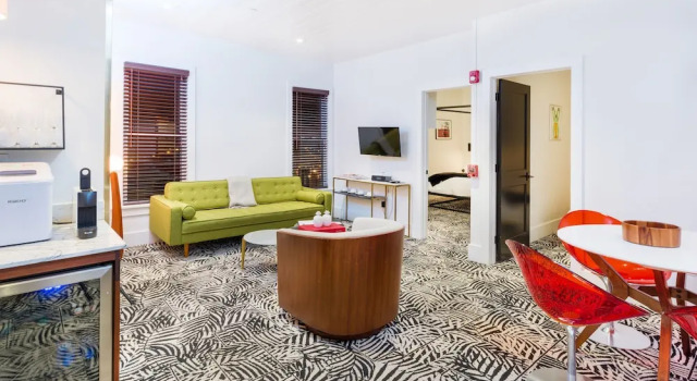 Апартаменты Deluxe American Beech Hotel - Greenport