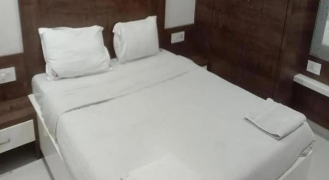 FabHotel AK Grand