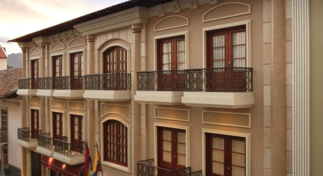 Grand Victoria Boutique Hotel