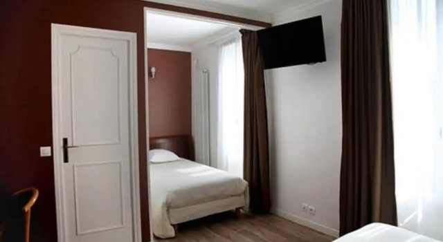 Трёхместный номер Standard Hotel Briand devient Hotel IPL
