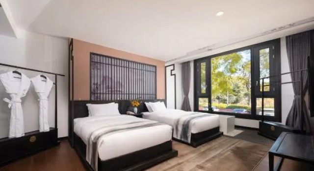 Двухместный люкс c 1 комнатой LiuHeYunYan Hotel.Dali