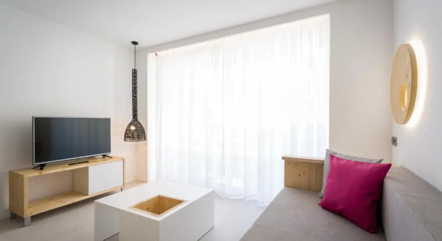 Полулюкс One Ibiza Suites