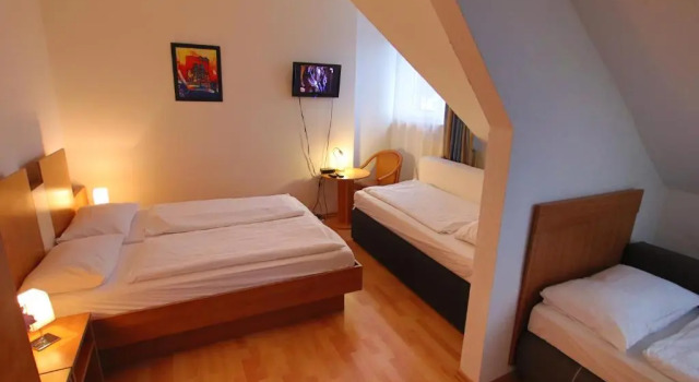 Четырёхместный номер Standard Centro Hotel Oberhausen