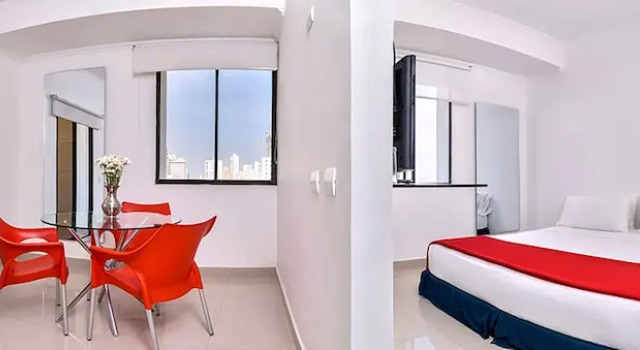 Полулюкс с балконом Zalmedina Hotel