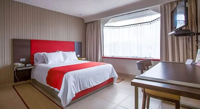 Люкс Hotel Puente Real