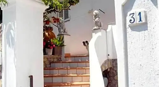 B&B Angelide, Book Hotel Hoteller i Capri med parkering, Parkering