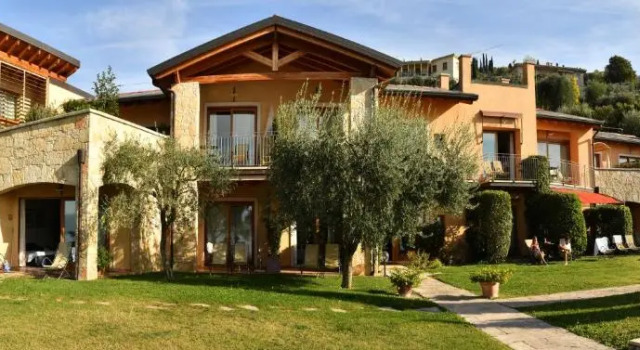 Residence Ca Del Lago, Prenota Residence Hotel a Veneto con piscina, Piscina