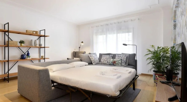 Gorgeous Beach Flat, Book Lejlighed Hoteller i Lisbon Region med parkering, Parkering