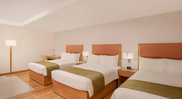 Семейный номер Standard Holiday Inn Baguio City Centre