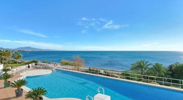 Spacious Stunning Views 2-bed Apartment, Estepona, Забронировать Апартаменты/квартира Апартаменты Эстепона, Апартаменты/квартира
