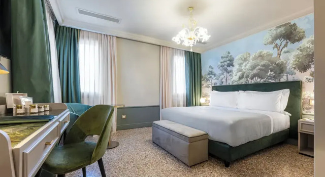 Полулюкс Hotel Villa Viridia