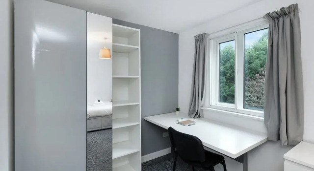 Montpellier Road 125