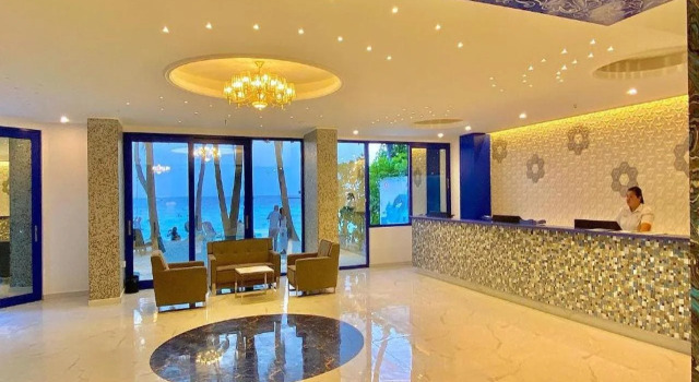 Kaani Palm Beach
