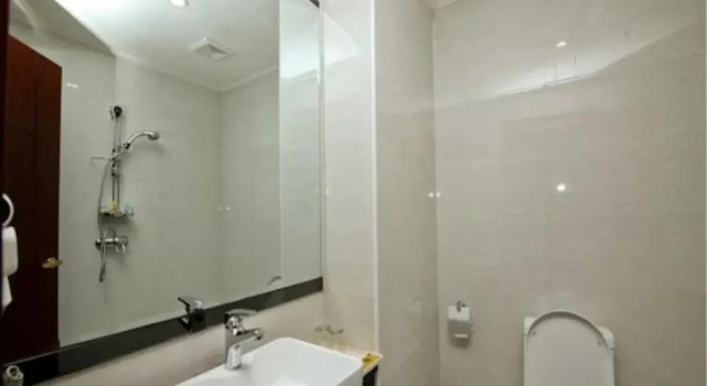 I May Hotel Golden Pebble Beach Dalian, Book Hotel Dalian 