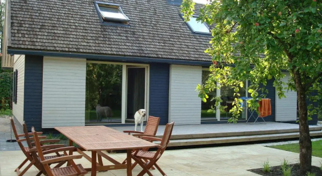 Коттедж с 3 комнатами Lembitu Holiday Home