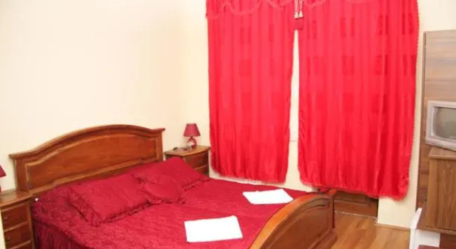 Vila Korona 21, Book Hotel Satu Mare Romania