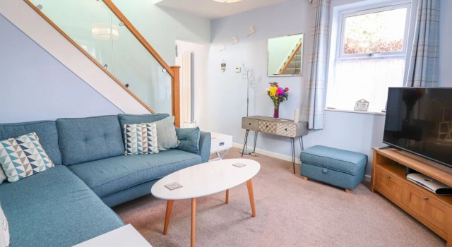 Canal View Cottage