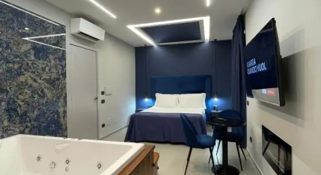 Люкс Hotel 2000
