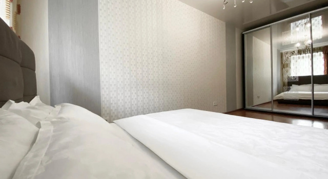 Spacious 1-bedroom near Most City Center, Book Hotel Dnepropetrovsk Dnipropetrovsk Region