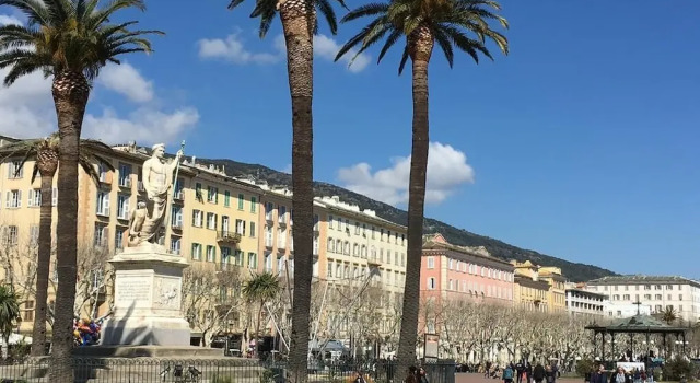VOLTA, Varaa Hotelli Bastia 