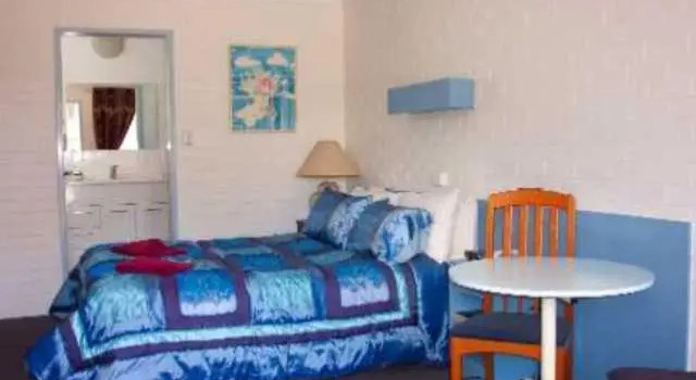 Номер Standard Colonial Inn Motel