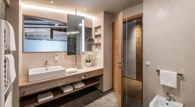 Номер Deluxe Falkensteiner Hotel Falkensteinerhof l 4 Star Superior