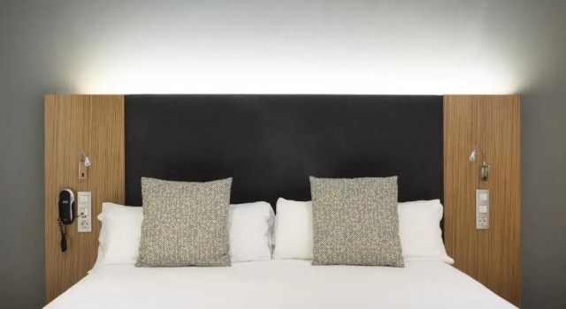 Четырёхместный номер Petit Palace Tres Cruces