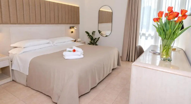Двухместный номер Standard с балконом и с видом на море Hotel Falli