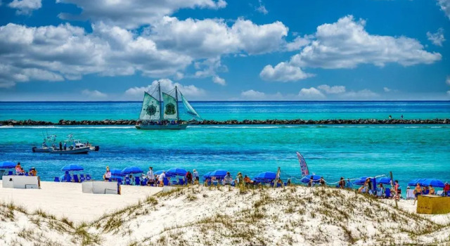 Destin Pointe 3586 - Emerald Breeze Hideaway, Забронировать Отель Отели Дестин с парковкой, рядом с Indian Temple Mound and Museum, Парковка