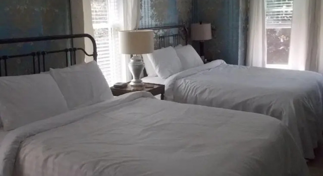 Четырёхместный номер Standard Seaway Manor B&B