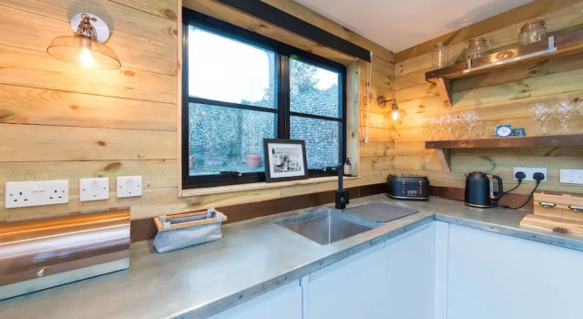 Stone Lodge, Varaa Hotelli Broadstairs Kent
