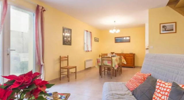 Gîte charmant à 800m de la mer avec jardin clos, équipements bébé, et parking privé - FR-1-306-857, Забронировать Отель Отели Пирьяк-Сюр-Мер 3 звезды, 3*