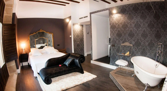 Teatrisso Hotel Palacio, Prenota Hotel Cuzcurrita-Río Tirón La Rioja