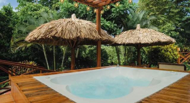 Семейный люкс с балконом и с видом на сад Ecohotel Yachay Dentro del Parque Tayrona Inside Tayrona Park