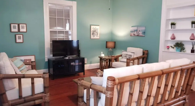 McKensie Cottage, Забронировать Дом для отпуска Галвестон Texas Gulf Coast, рядом с Betty Head Oleander Garden Park
