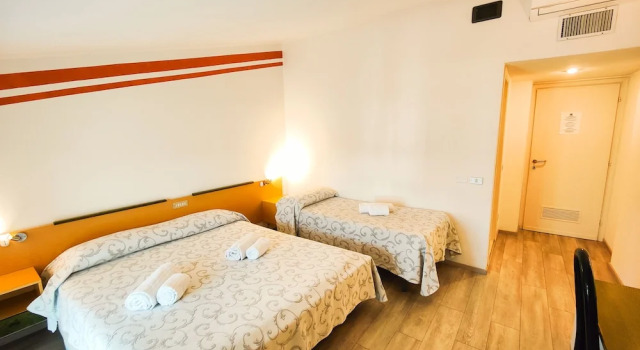 Трёхместный номер Economy Albergo B&B Tenesi