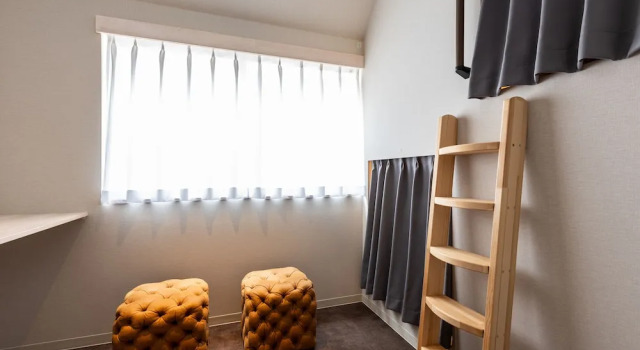 Кровать в общем номере Akasaka The Hostel